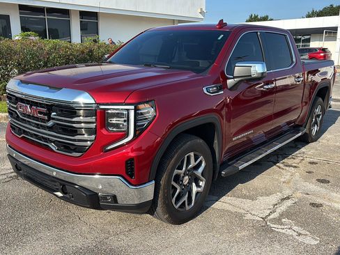Used 2024 GMC Sierra 1500 SLT w/ SLT Premium Plus Package RWD image 3