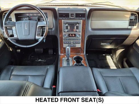 Used 2014 Lincoln Navigator 4WD image 22