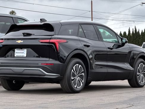 New 2025 Chevrolet Blazer EV LT image 4