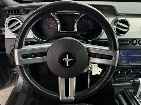 Used 2006 Ford Mustang GT image 13