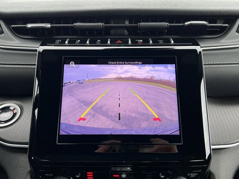 Used 2024 Jeep Grand Cherokee Altitude image 27