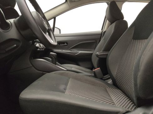 Used 2020 Nissan Versa S FWD image 17