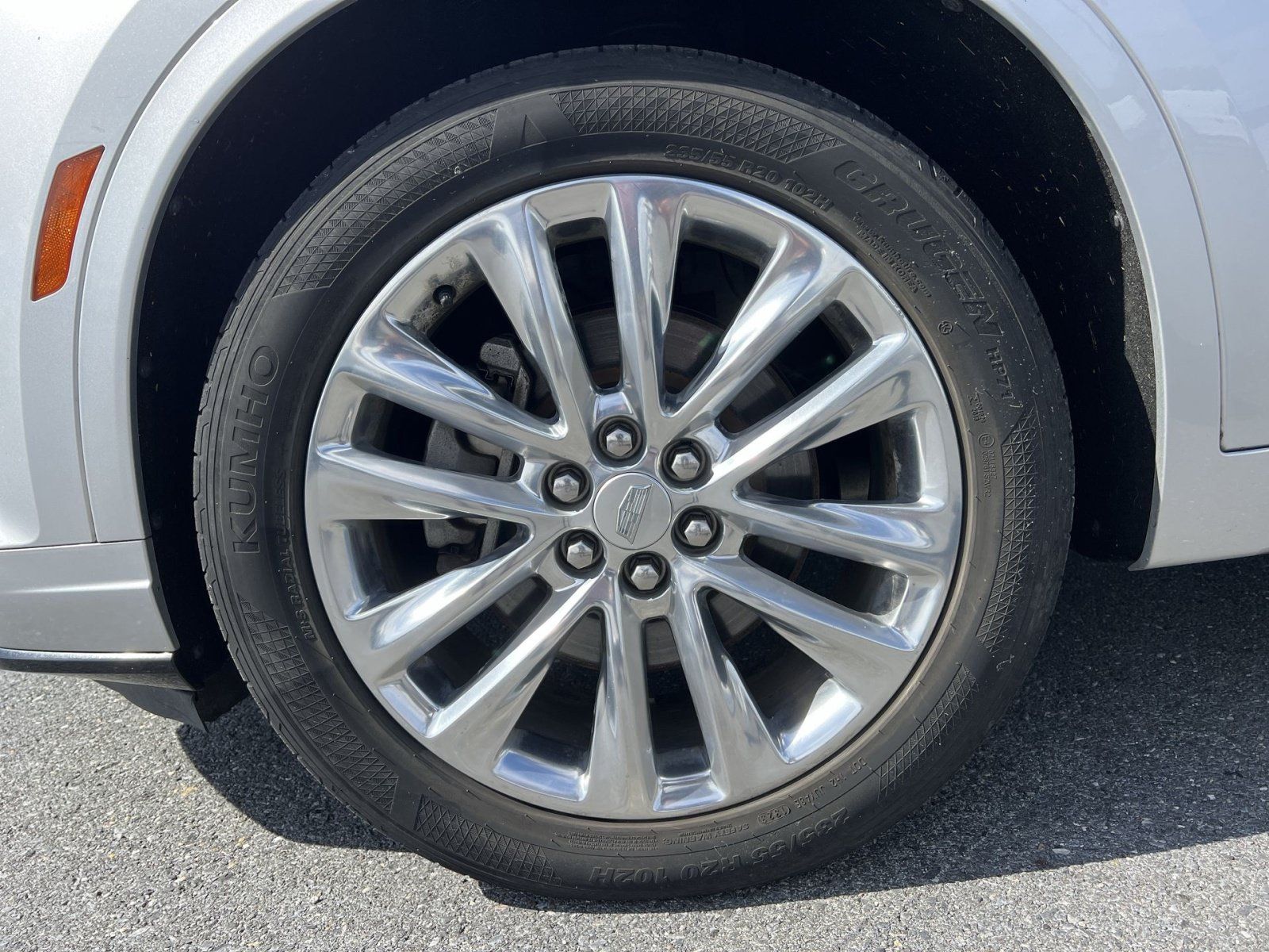Used 2020 Cadillac XT6 Premium Luxury FWD image 12