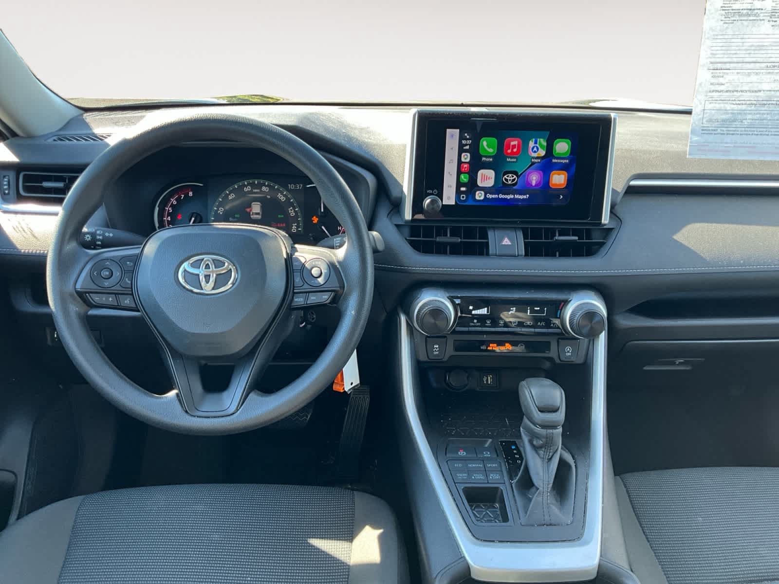 Used 2024 Toyota RAV4 LE AWD/4WD image 9