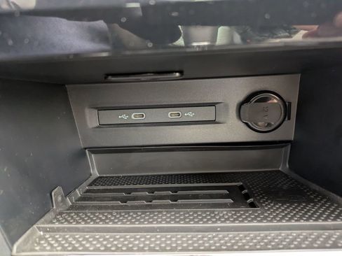 New 2026 Volkswagen Taos SE AWD/4WD image 26