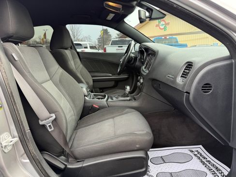 Used 2018 Dodge Charger SXT Plus image 23