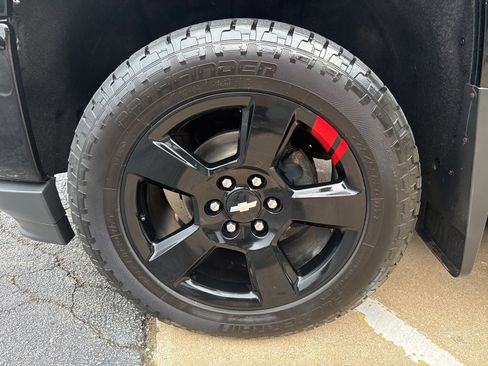 Used 2018 Chevrolet Silverado 1500 LTZ Z71 w/ Redline Edition image 7