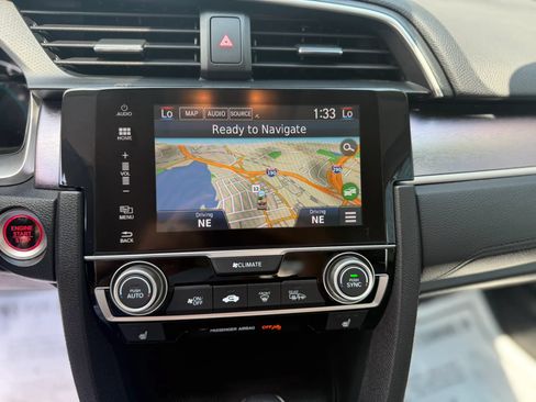 Used 2017 Honda Civic Touring image 27