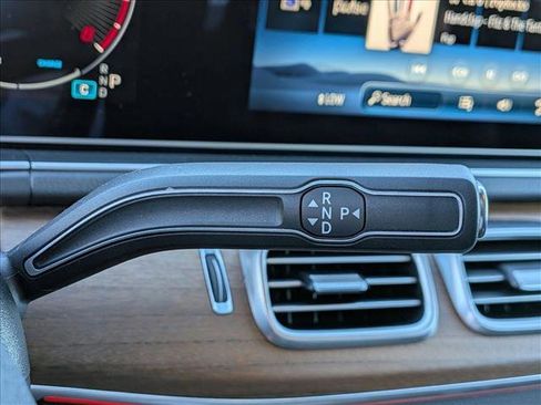 Used 2025 Mercedes-Benz GLE 350 4MATIC image 12