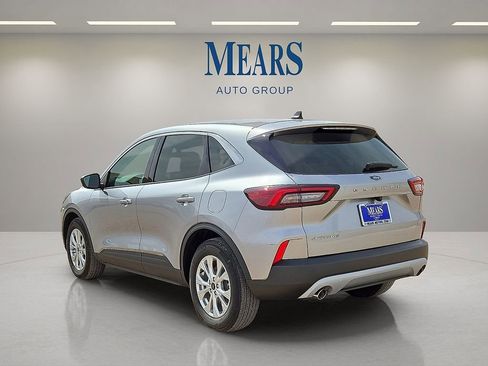 Used 2023 Ford Escape Active image 3