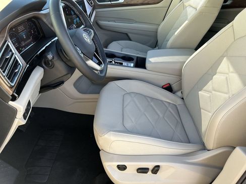 New 2026 Volkswagen Atlas SE FWD image 15
