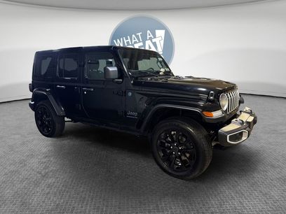 Used 2025 Jeep Wrangler Unlimited Sahara w/ Safety Group