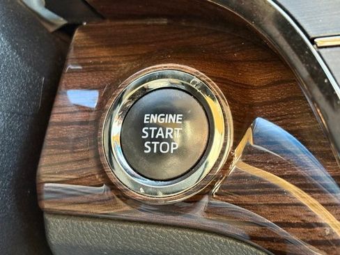 Used 2013 Toyota Avalon XLE image 15