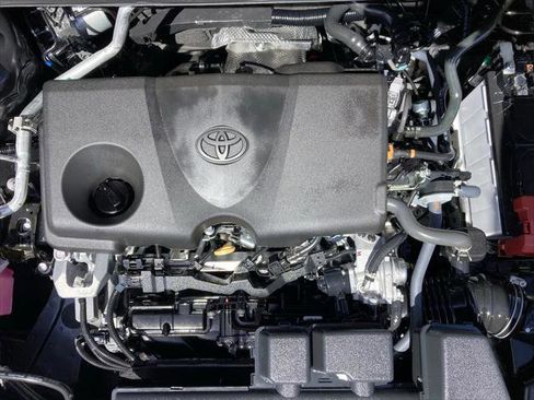 Certified 2025 Toyota RAV4 XLE FWD image 17