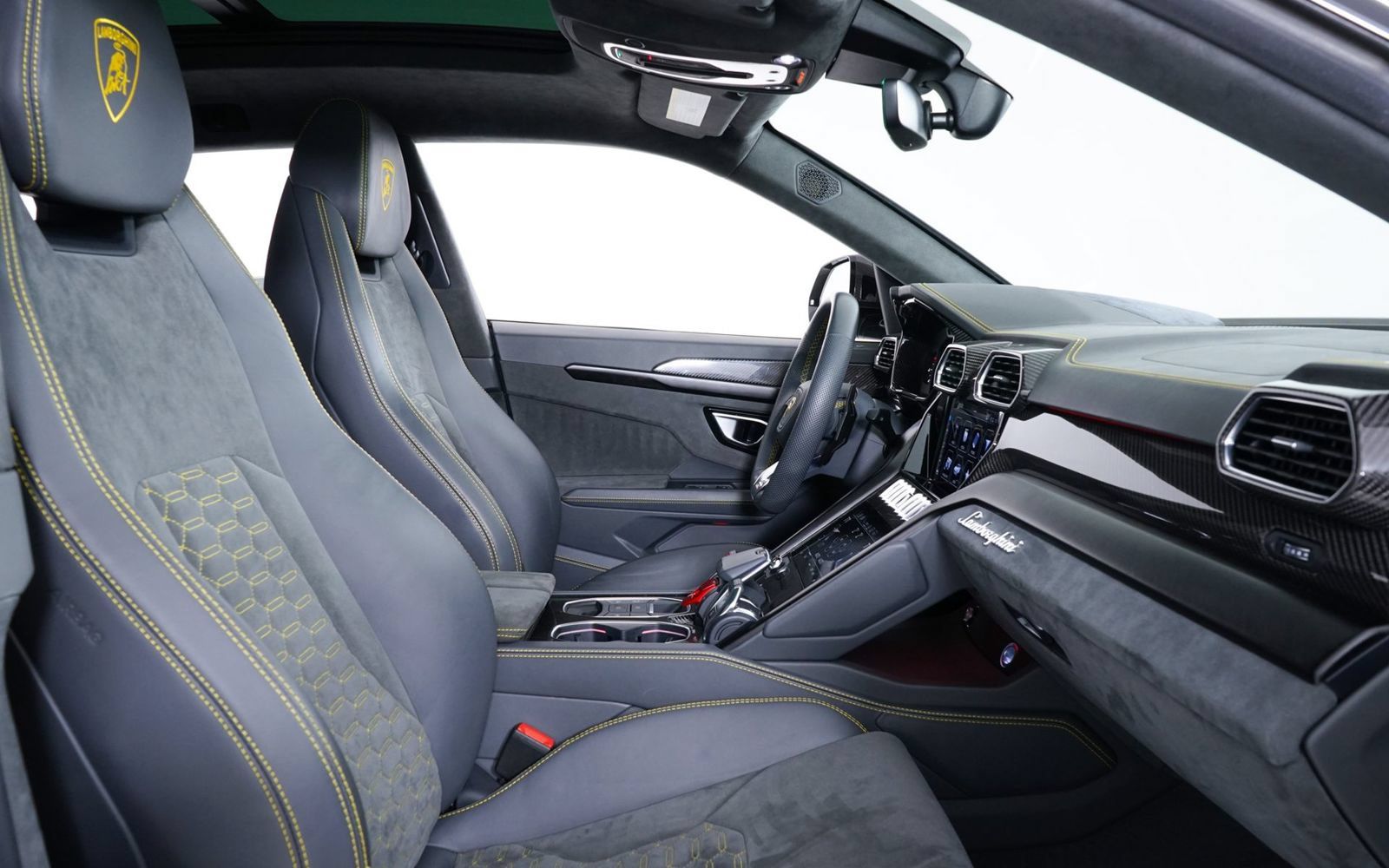 Used 2022 Lamborghini Urus AWD/4WD image 29