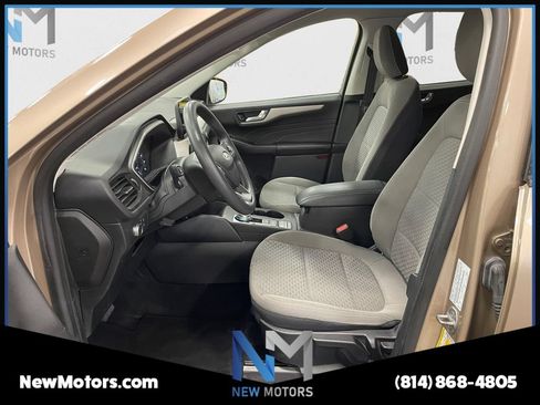 Used 2021 Ford Escape SE AWD/4WD image 9