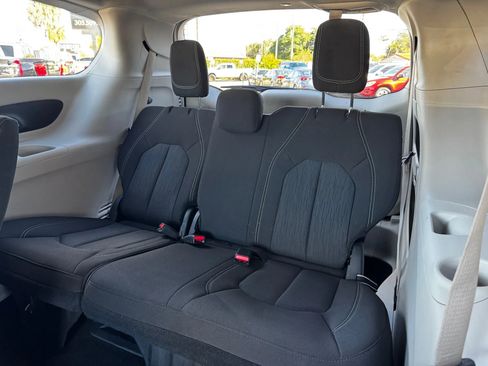 Used 2024 Chrysler Voyager LX FWD image 26