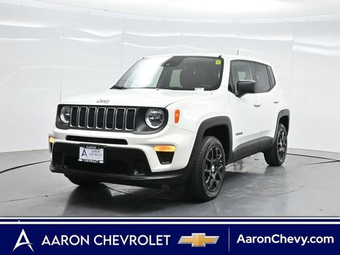 Used 2023 Jeep Renegade Latitude AWD/4WD image 1