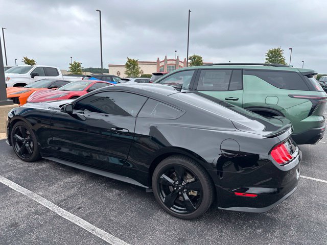 Used 2022 Ford Mustang GT Premium w/ Equipment Group 401A RWD image 6