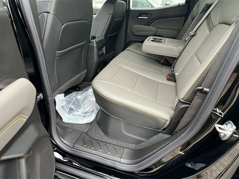 New 2026 Chevrolet Colorado ZR2 w/ Technology Package image 17