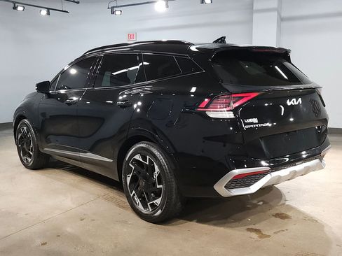 Used 2025 Kia Sportage SX image 5