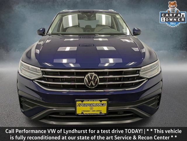 Used 2022 Volkswagen Tiguan SE AWD/4WD image 2