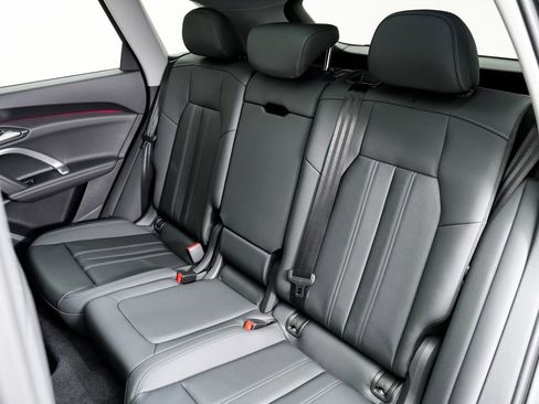 New 2025 Audi Q5 Premium Plus image 22