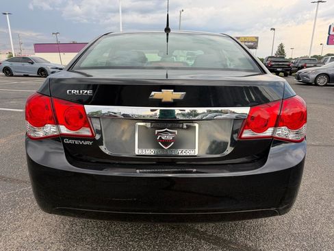 Used 2014 Chevrolet Cruze LS FWD image 5