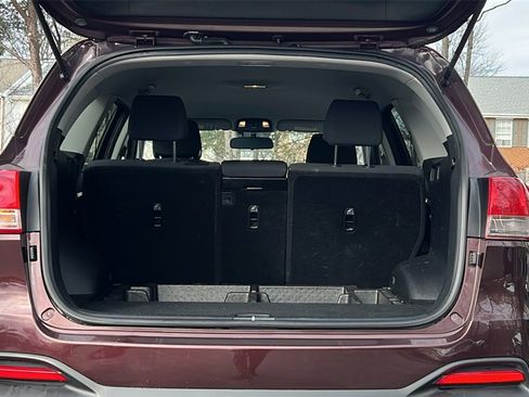 Used 2016 Kia Sorento LX image 15