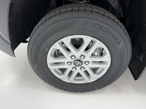 New 2026 Toyota Tundra SR5 w/ SR5 Convenience Package image 7