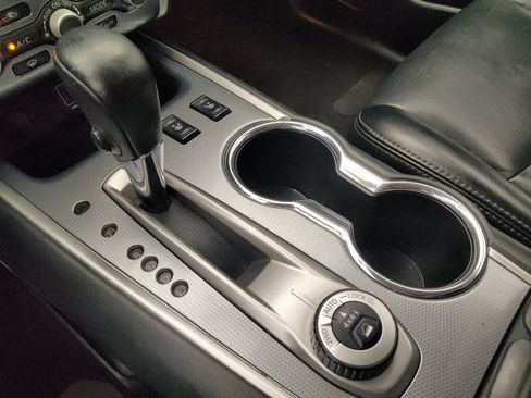 Used 2018 Nissan Pathfinder SL AWD/4WD image 26