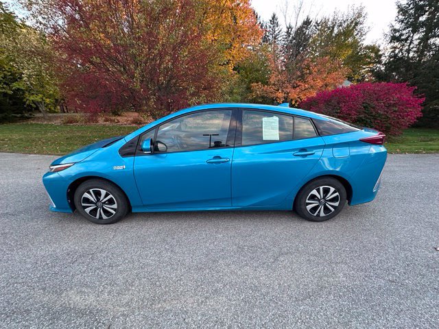 Used 2017 Toyota Prius Prime Premium w/ Carpet Mat Package FWD image 6