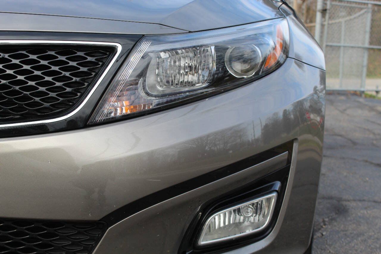 Used 2015 Kia Optima LX FWD image 13