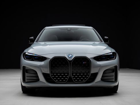 Used 2023 BMW i4 M50 w/ Premium Package AWD/4WD image 8