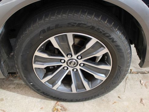 Used 2018 Nissan Armada SL w/ Moonroof Package image 31