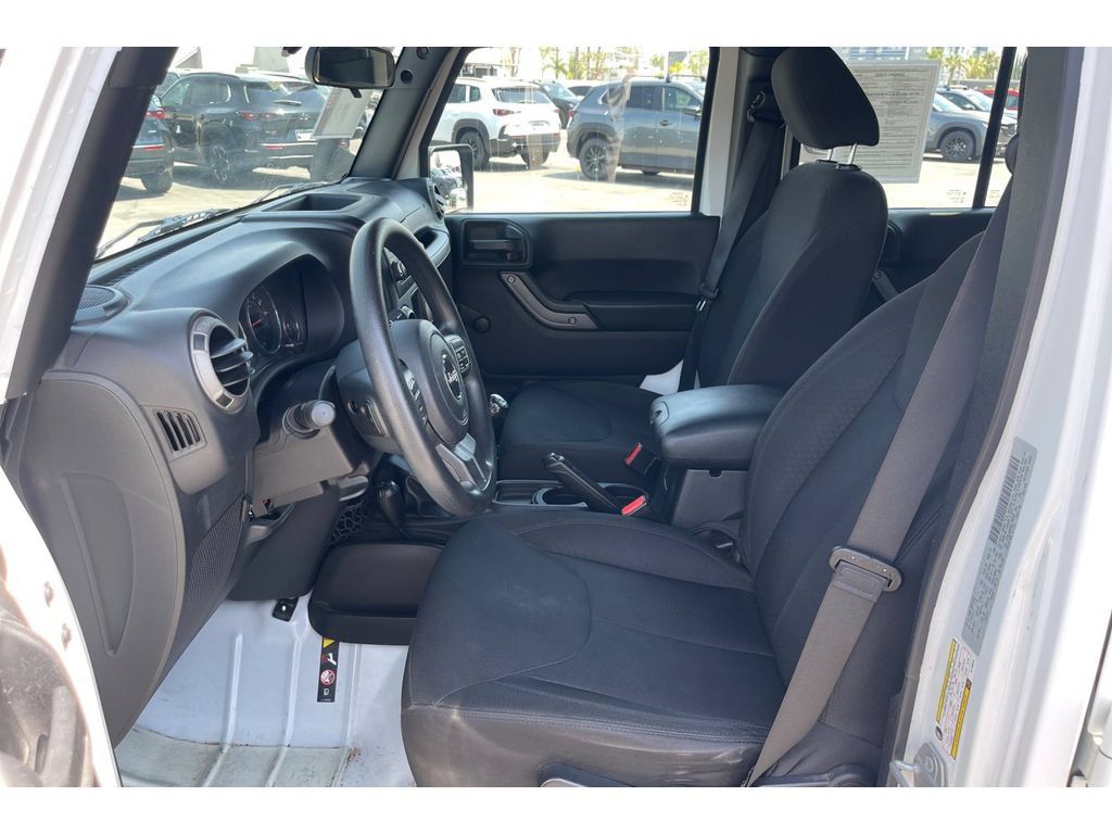 Used 2016 Jeep Wrangler Unlimited Sport AWD/4WD image 11