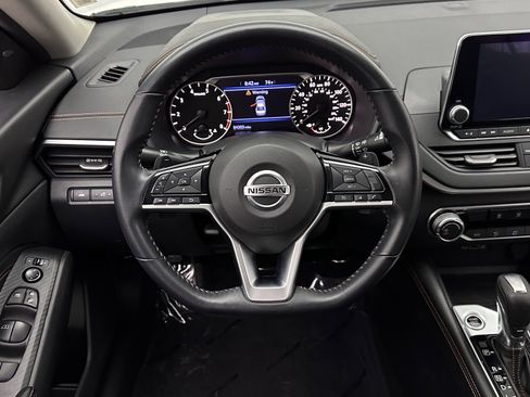 Used 2021 Nissan Altima 2.5 SR FWD image 23