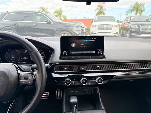 Used 2023 Honda Civic Sport image 18