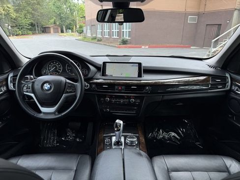 Used 2015 BMW X5 xDrive35d image 12