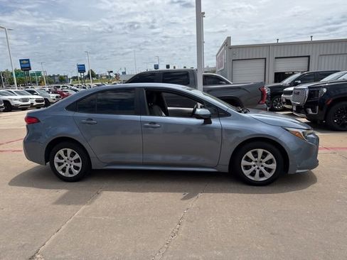 Used 2023 Toyota Corolla LE FWD image 5