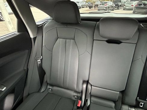 Used 2025 Audi Q5 Premium Plus w/ Premium Plus AWD/4WD image 12