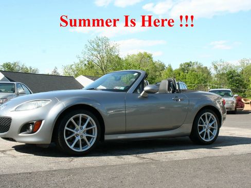 Used 2012 MAZDA MX-5 Miata Grand Touring w/ Premium Pkg RWD image 1