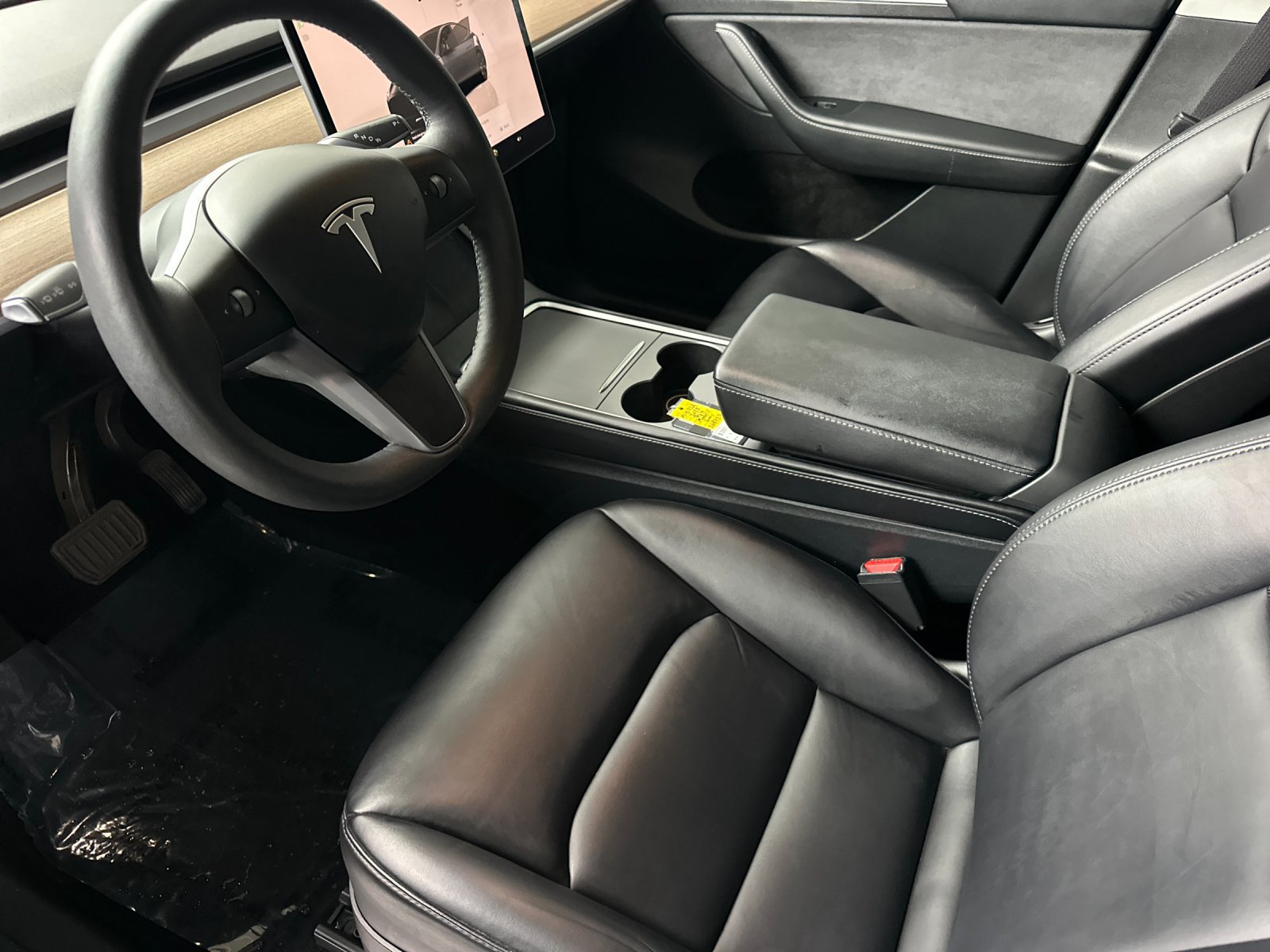 Used 2025 Tesla Model Y Long Range RWD image 9