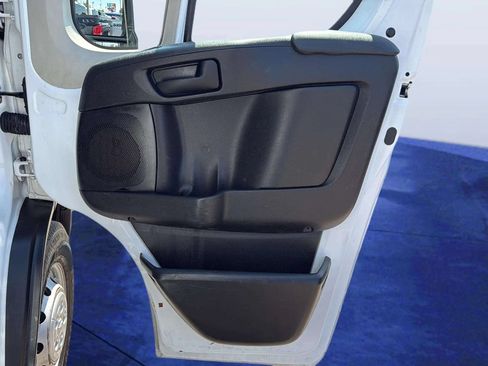 Used 2019 RAM ProMaster 2500 w/ Interior Convenience Group FWD image 17