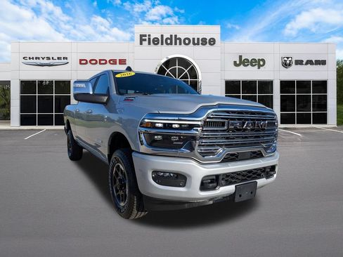 Used 2026 RAM 2500 Laramie AWD/4WD image 3