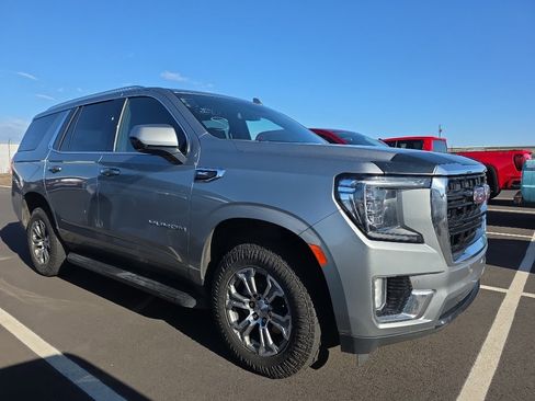 Used 2024 GMC Yukon SLE AWD/4WD image 1