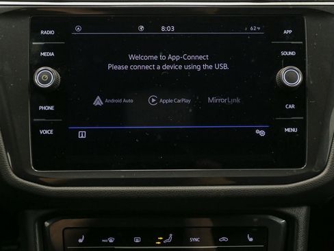 Certified 2023 Volkswagen Tiguan SE R-Line FWD image 33
