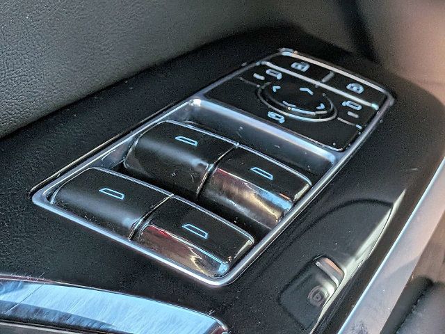 Certified 2025 Cadillac Escalade Premium Luxury AWD/4WD image 30