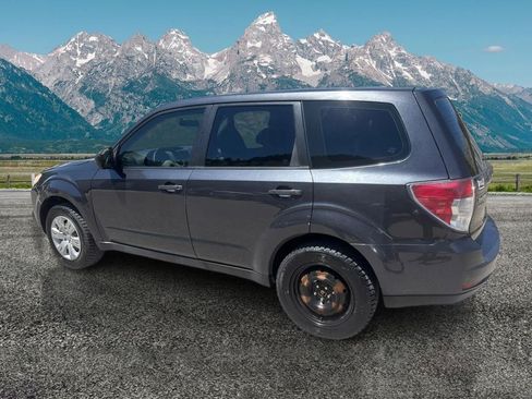 Used 2010 Subaru Forester 2.5X AWD/4WD image 7
