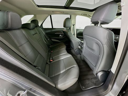 Used 2025 Mercedes-Benz GLE 350 4MATIC image 30